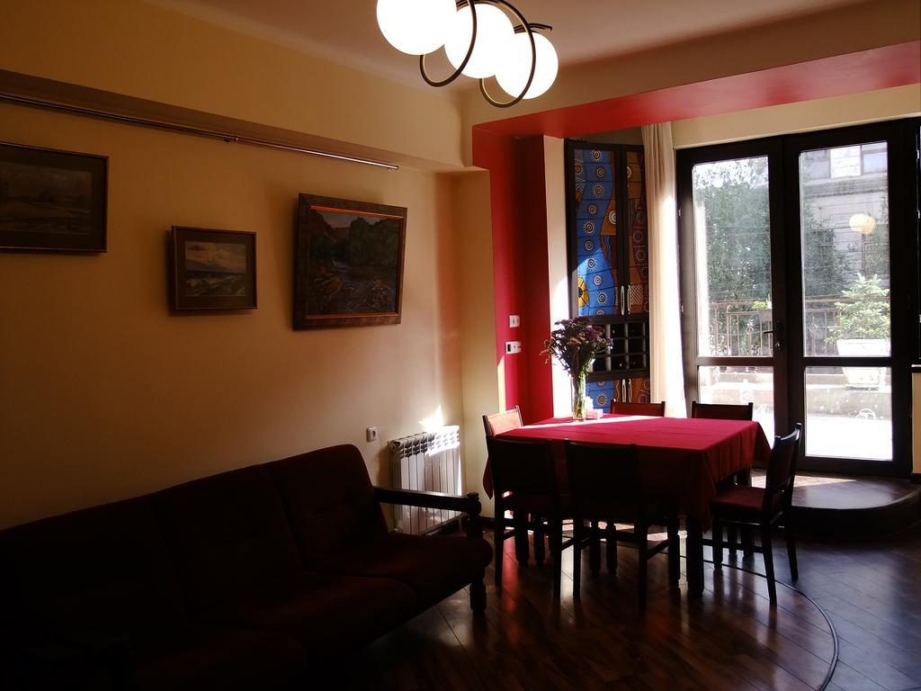 Yerevan Center Apartment 5A المظهر الخارجي الصورة